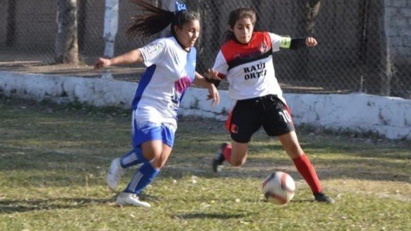 brutal-batalla-campal-en-un-partido-de-futbol-femenino-en-jujuy