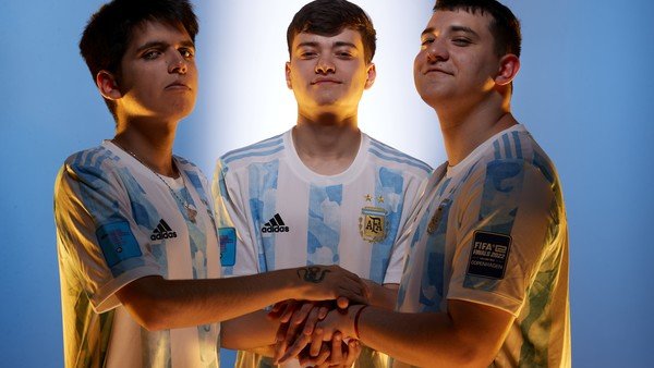 la-scaloneta-virtual-tambien-va-por-el-mundial:-argentina,-una-de-las-candidatas-en-la-fifae-nations-cup