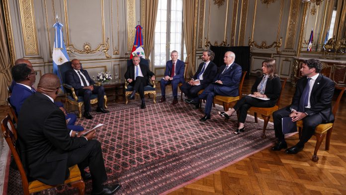 fernandez-y-el-primer-ministro-de-haiti-reafirmaron-“lazos-y-valores-historicos”